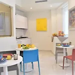 לינה וארוחת בוקר Living קטאניה