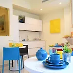 Living קטאניה