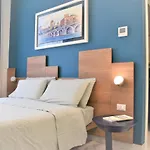 לינה וארוחת בוקר Living