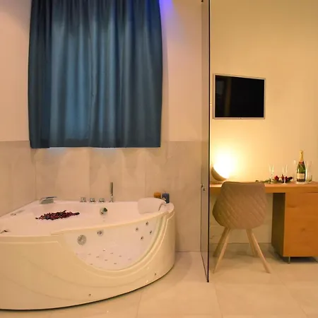 Bed & Breakfast Living 4*